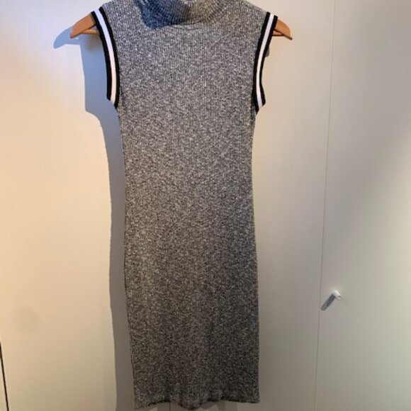 Bodycon Knit dress - Picture 2 of 3